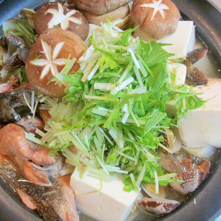 鮭とアサリの生姜味噌鍋